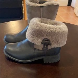 Uggs NWOT size 7 grey black